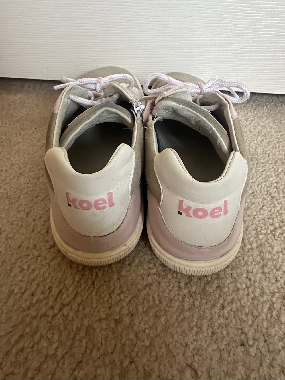 Koel Barefoot Sneaker EU 41 (US W 9.5 - 10) White Suede Zip EUC - Picture 3 of 5
